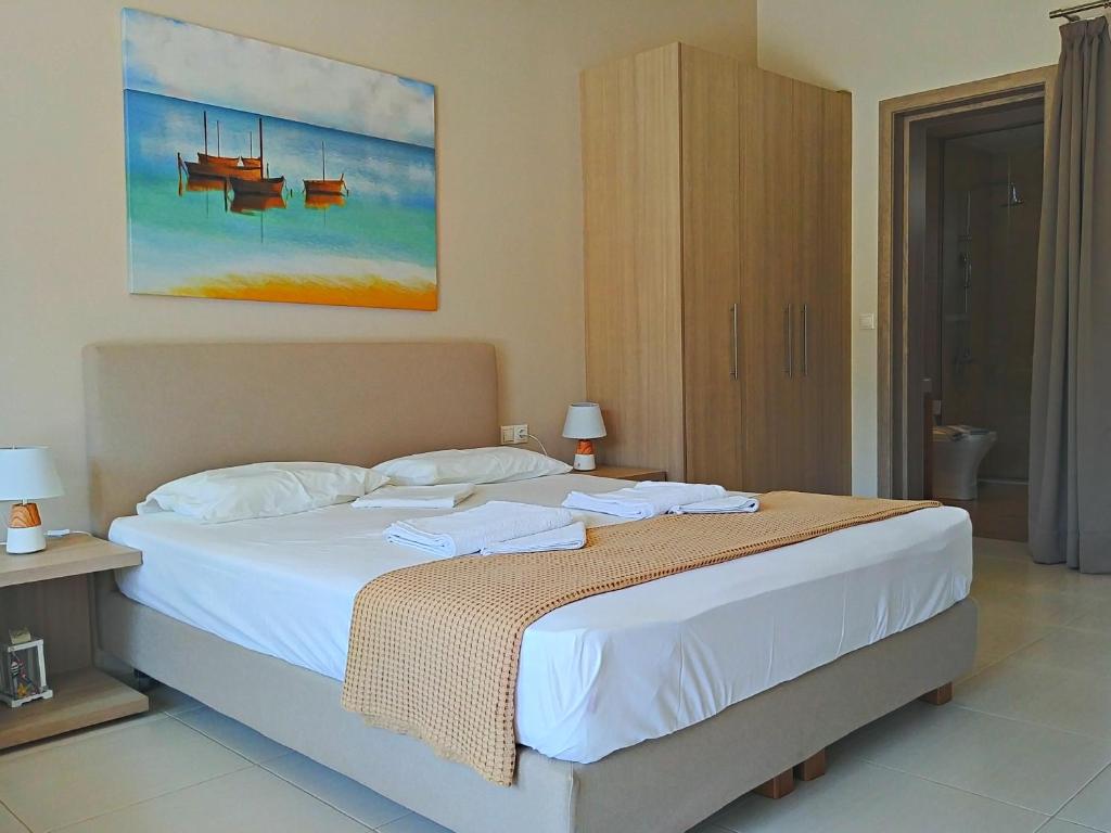 Minimalistic Apartment Near the Sea room 1